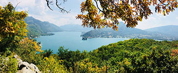 le panorama du roc de chère lac annecy