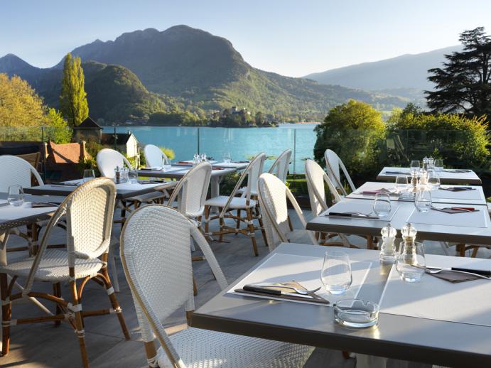 terrasse vue lac annecy