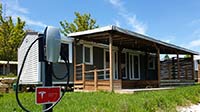 chargeur tesla camping la ferme lac annecy