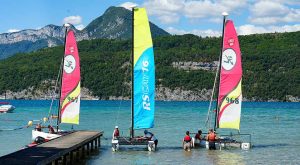 activités nautiques voile sur le Lac d'Annecy